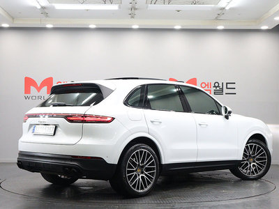 PORSCHE CAYENNE - 3