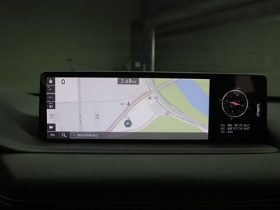 2020 Genesis GV80 thumbnail 13
