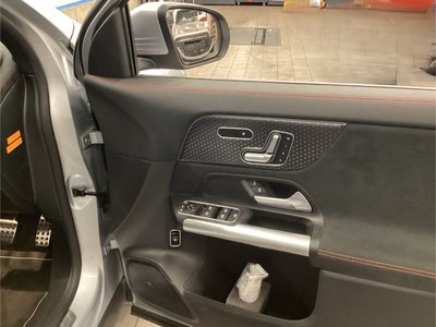 MERCEDES-BENZ EQA - 8