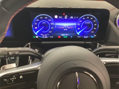 MERCEDES-BENZ EQA - 9