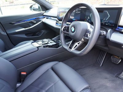 BMW 5 SERIES TOURING - 8