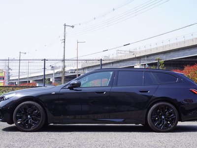 BMW 5 SERIES TOURING - 4