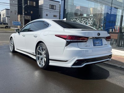 LEXUS LS - 6