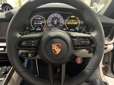 PORSCHE 911 CABRIOLET - 8