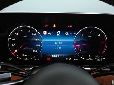 MERCEDES-BENZ S-CLASS - 8