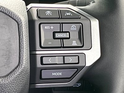 TOYOTA LAND CRUISER - 7