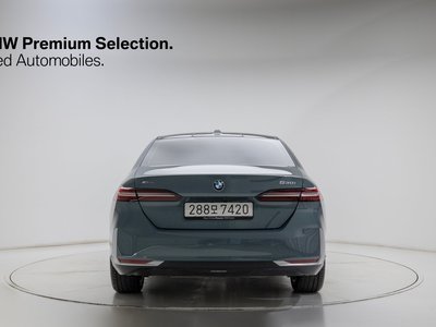 BMW 5 SERIES - 2