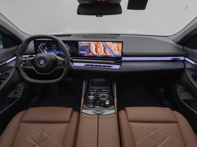 BMW 5 SERIES - 8