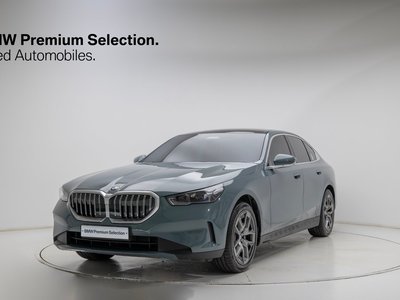 BMW 5 SERIES - 1