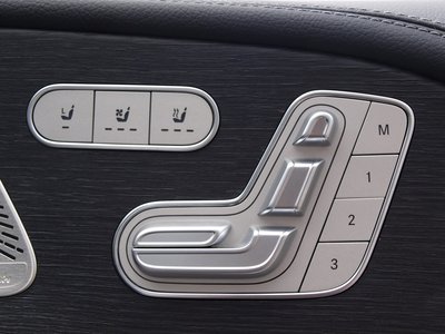 2025 Mercedes-BENZ GLS 缩略图 34