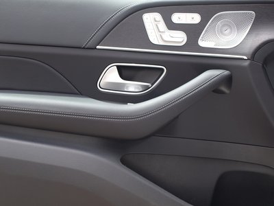 2025 Mercedes-BENZ GLS 缩略图 13