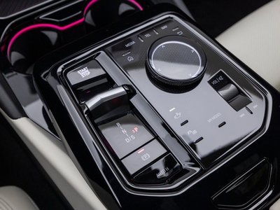 2026 BMW 5 SERIES — фото 9