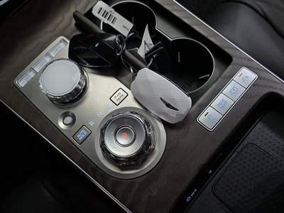 GENESIS G80 (RG3) - 9