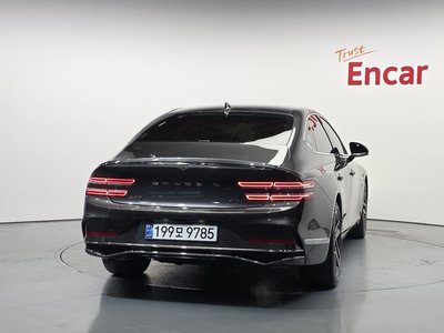GENESIS G80 (RG3) - 3