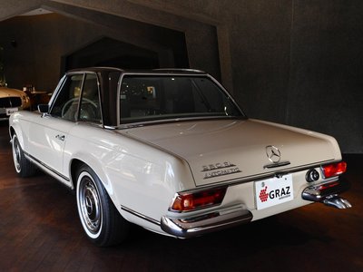 MERCEDES-BENZ SL - 8