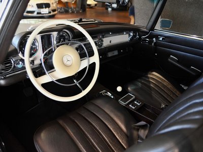 MERCEDES-BENZ SL - 2