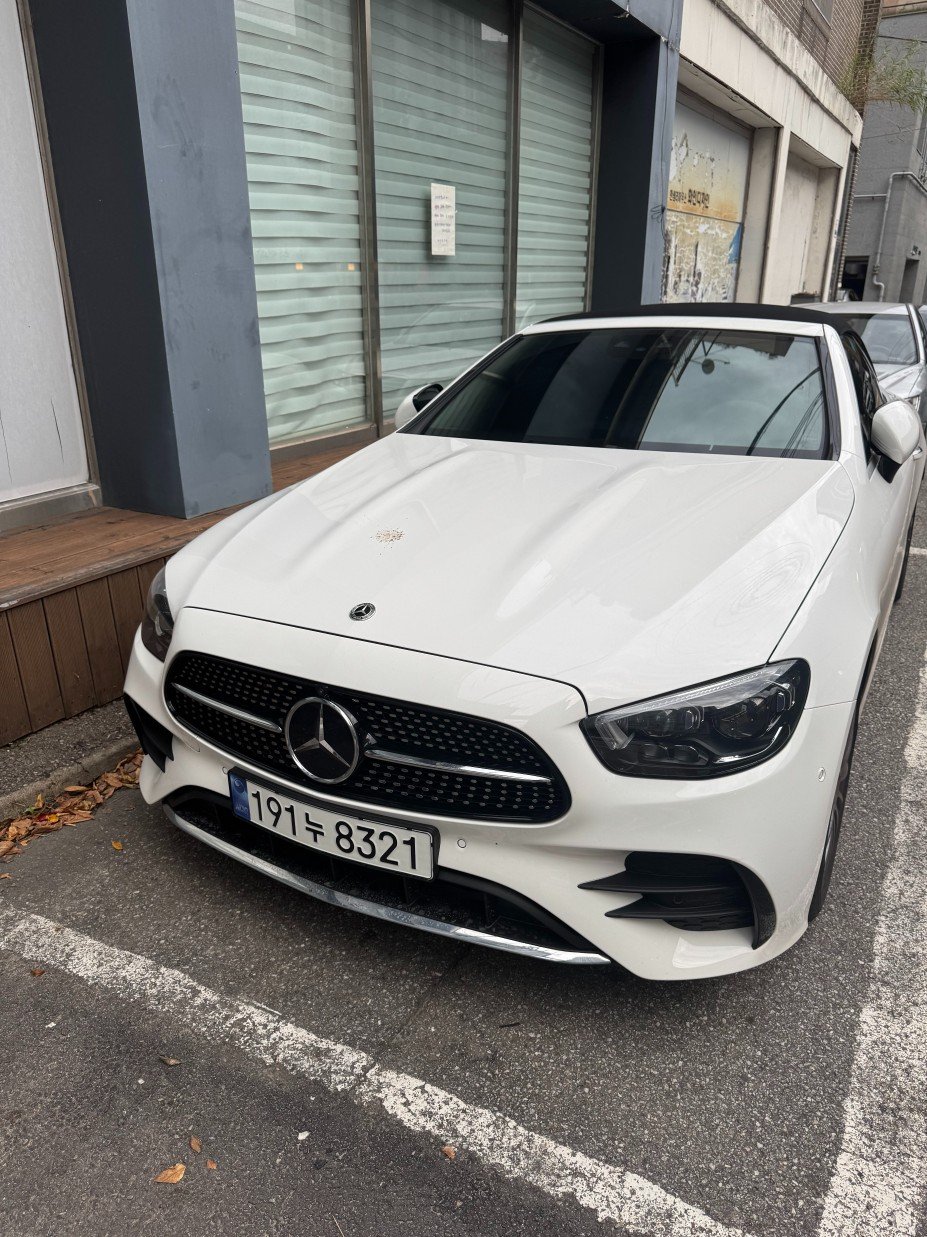 MERCEDES-BENZ E-CLASS - View 1