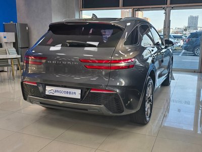 صورة 7 لـ 2021 Genesis GV70