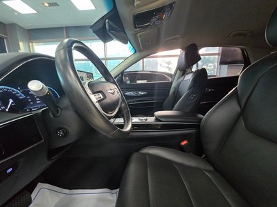 صورة 8 لـ 2021 Genesis GV70