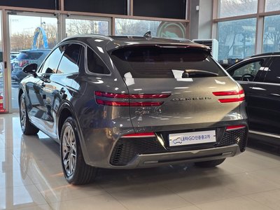 صورة 3 لـ 2021 Genesis GV70