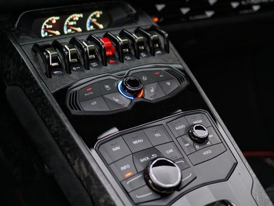 صورة مصغرة 11 لـ 2018 Lamborghini HURACAN