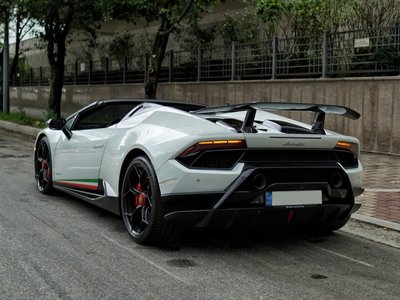 صورة 3 لـ 2018 Lamborghini HURACAN
