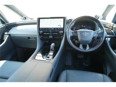 TOYOTA ALPHARD - 2
