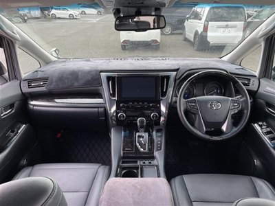 TOYOTA ALPHARD - 2