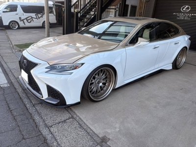 LEXUS LS - 1