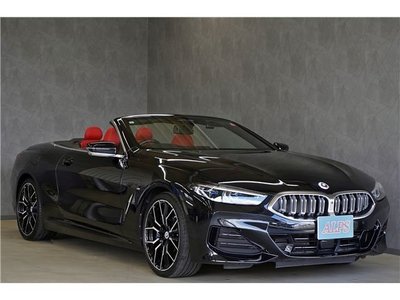 2022 BMW 8 SERIES photo 1