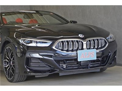 2022 BMW 8 SERIES photo 5