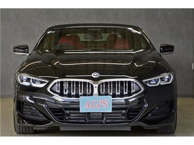 2022 BMW 8 SERIES photo 7