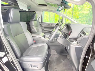 2023 Toyota ALPHARD — фото 8