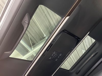 TOYOTA ALPHARD - 4
