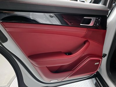 2022 Porsche PANAMERA thumbnail 15