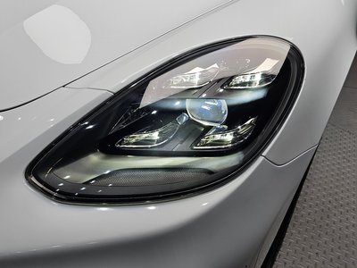 PORSCHE PANAMERA - 9