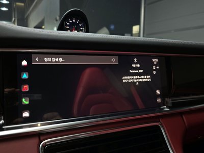 2022 Porsche PANAMERA thumbnail 23
