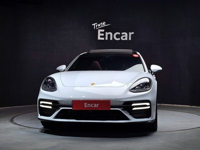 PORSCHE PANAMERA - 2