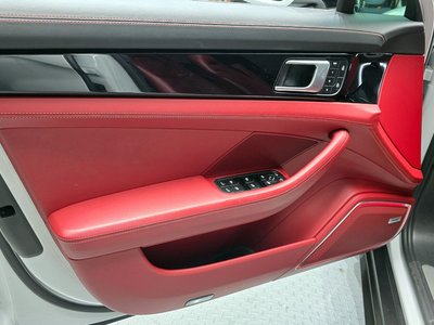 2022 Porsche PANAMERA thumbnail 14