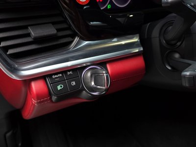 2022 Porsche PANAMERA thumbnail 24