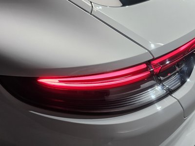PORSCHE PANAMERA - 10