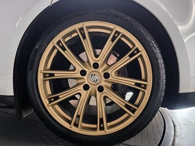PORSCHE PANAMERA - 8