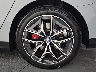 صورة 8 لـ 2025 BMW 5 SERIES