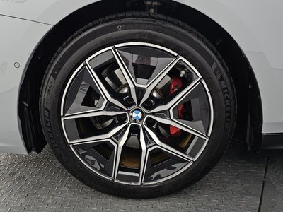 صورة 6 لـ 2025 BMW 5 SERIES