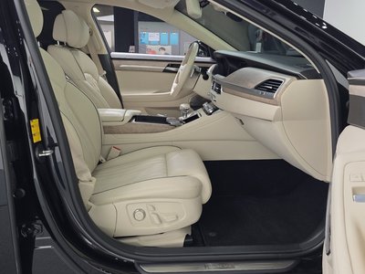2020 Genesis G90 thumbnail 17