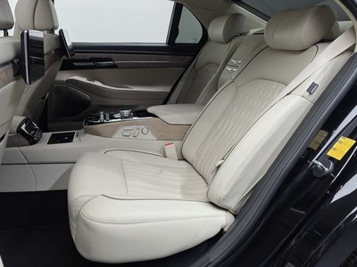 2020 Genesis G90 thumbnail 16
