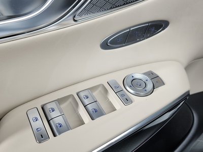 صورة مصغرة 30 لـ 2021 Genesis GV70