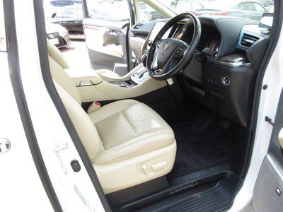 TOYOTA ALPHARD - 6