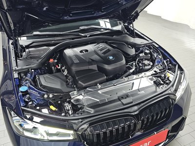BMW 3 SERIES - 7