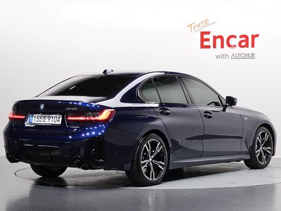 BMW 3 SERIES - 4